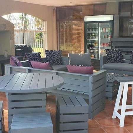 Life Tours & Accommodation Boksburg Zewnętrze zdjęcie