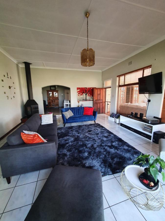 Life Tours & Accommodation Boksburg Zewnętrze zdjęcie